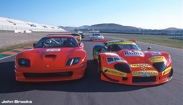 LM600 testing at Valencia, along with Ferrari 550, Vipers and Lister Storm