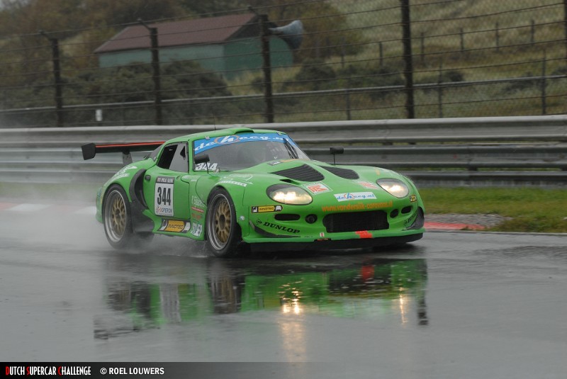 vd Sliks 6th in appalling wet second race