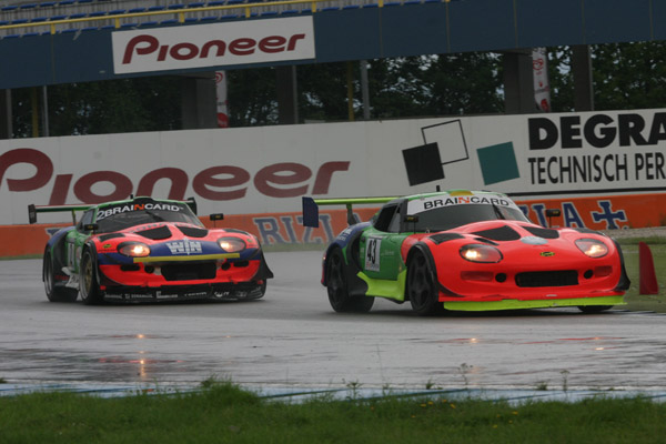 Van de Heuvel leads Euser