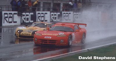 Erdos battles Viper at Silverstone