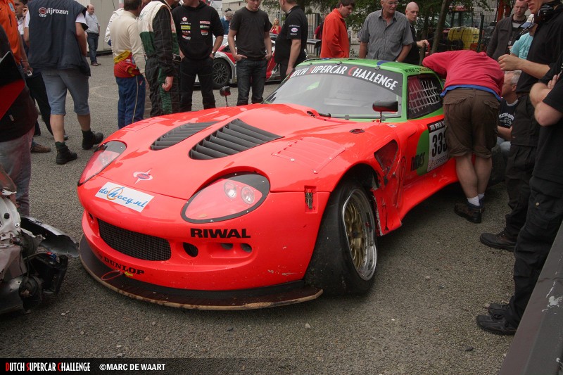 Mantis damaged in pile up